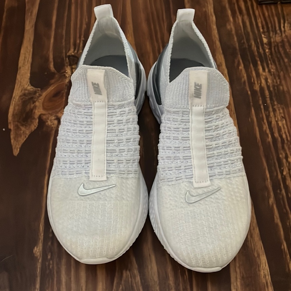 Nike phantom size 6.5